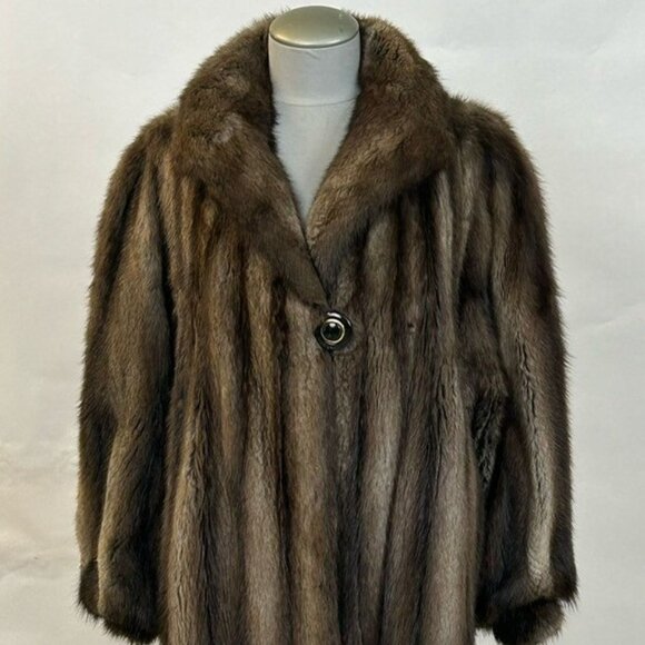 xtra long fur coat size medium was 3995 now only 995 - Picture 1 of 4